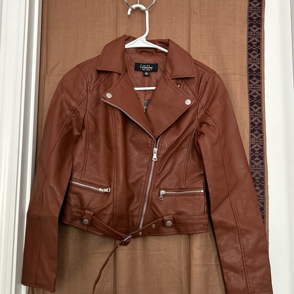 Juniors' Faux-Leather Long-Sleeve Moto Jacket, Size-XS L-19”Chest-15” Coffeeshop
